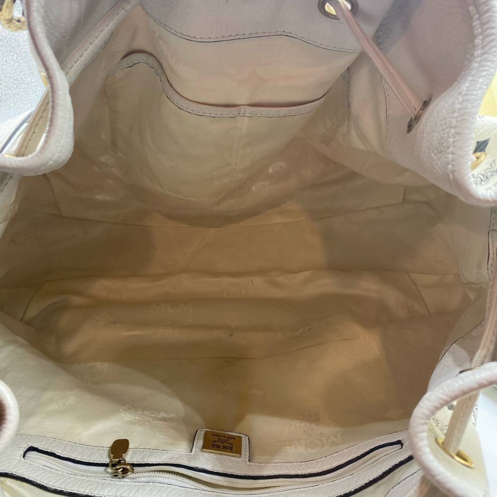 Auth MCM Visetos White Drawstring Bucket Two way bag. - Picture 9 of 16